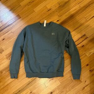 Alo Yoga Accolade pullover. Size Small. Dusty blue. Used